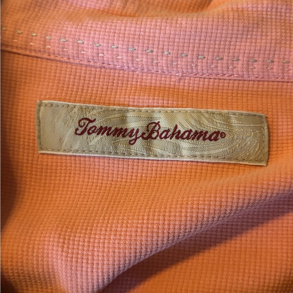Tommy Bahama Men's Coral Button-Down Shirt 100% Silk - Picture 4 of 5